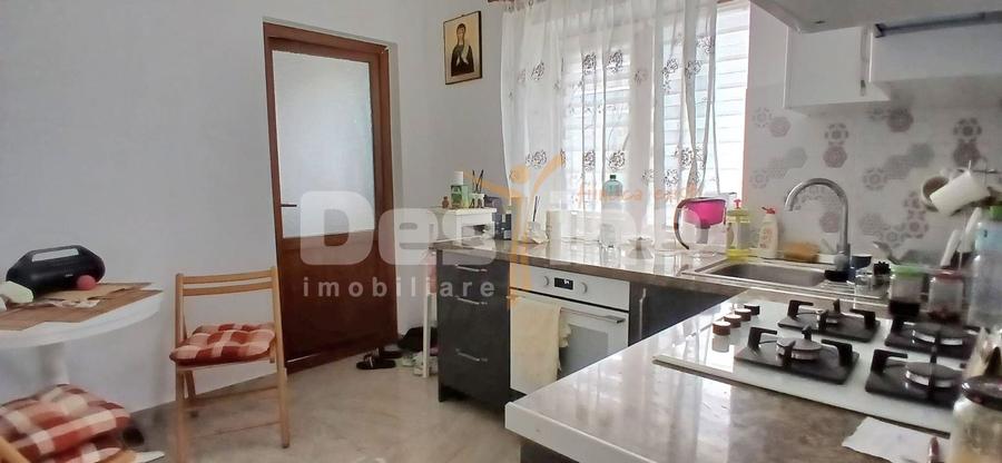 Duplex cu 3 camere cu Canalizare în Central