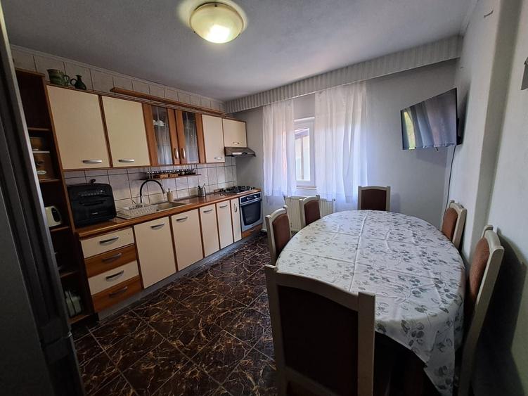 Casă cu 4 camere în Nord