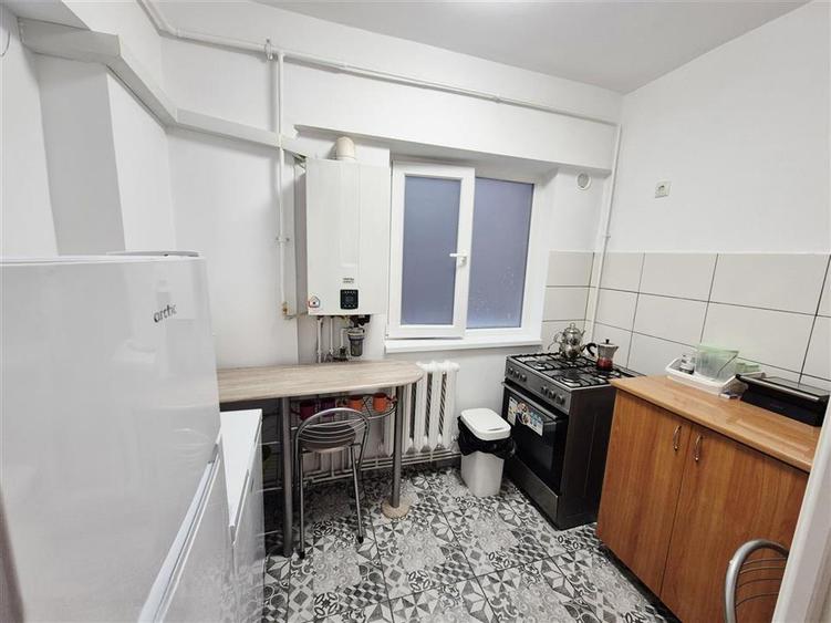 Apartament cu 2 camere semidecomandat în Dacia
