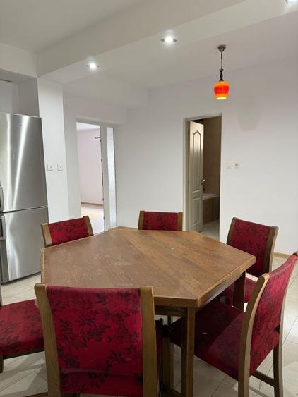 Apartament cu 3 camere semidecomandat în Freidorf