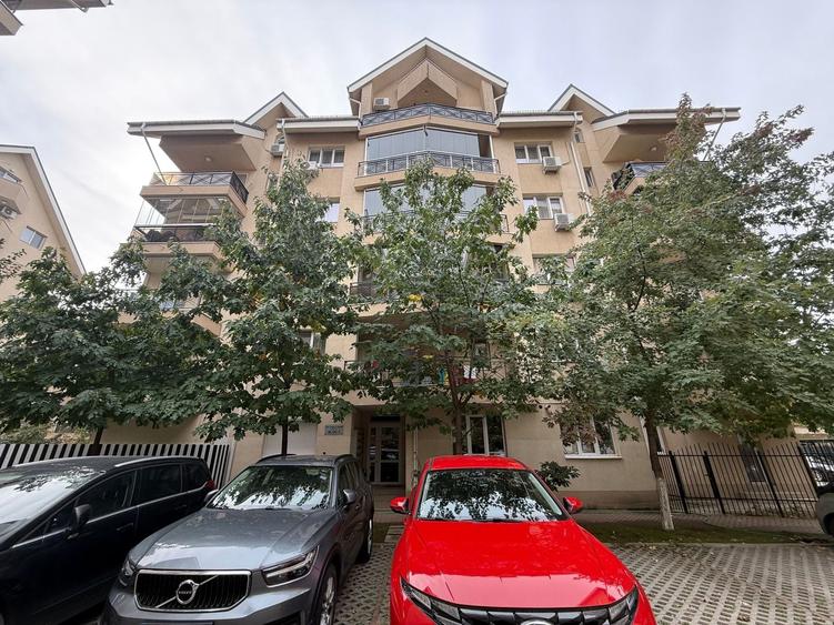 Apartament cu 2 camere decomandat, mobilat în Central