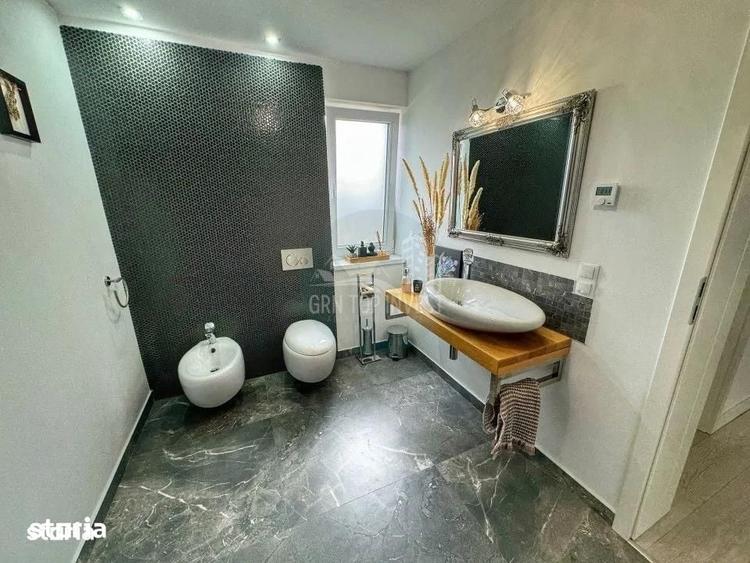 Casă cu 5 camere cu Teren 500 Mp în Veterani