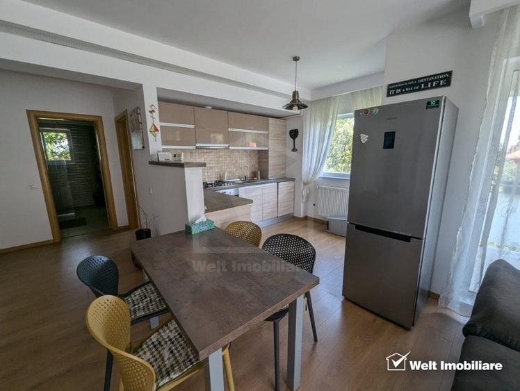 Apartament cu 3 camere semidecomandat, mobilat în Zorilor