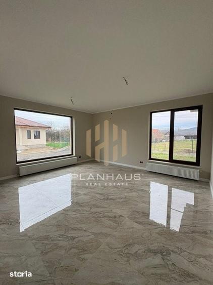 Casă cu 4 camere cu Teren 480 Mp în Recea