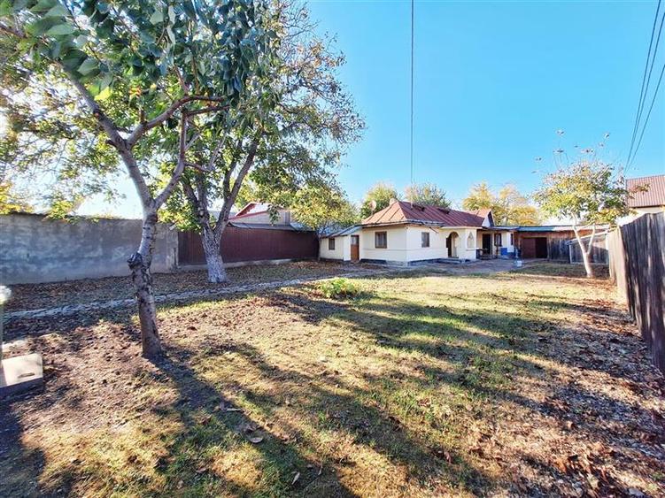 Casă cu 3 camere cu Teren 1125 Mp în Șerbănești