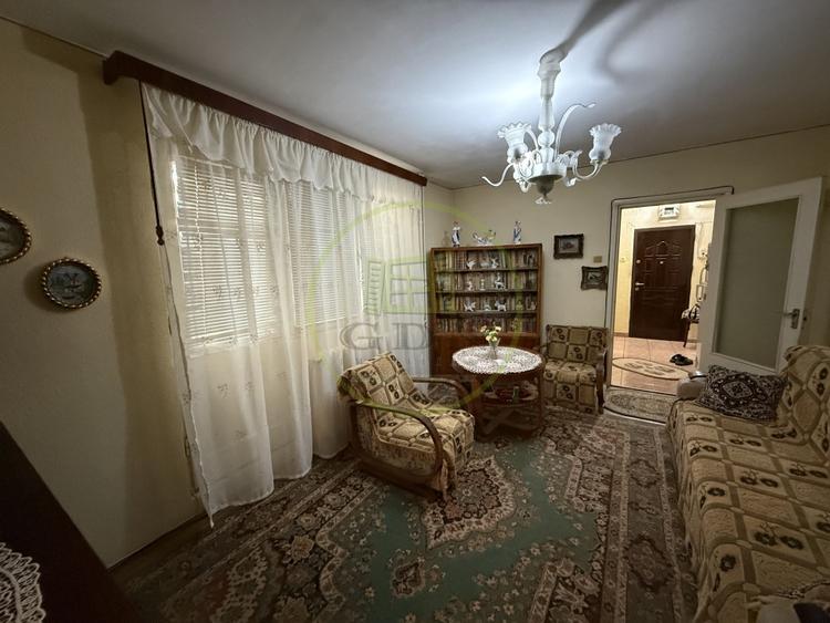 Apartament cu 2 camere semidecomandat, mobilat în Brazda lui Novac