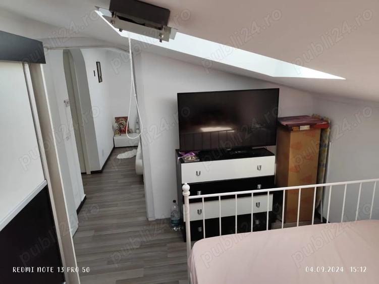 Apartament cu 3 camere decomandat, mobilat în Poarta 6