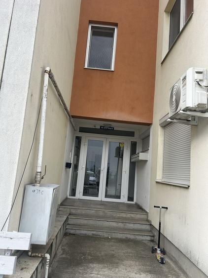 Apartament cu 2 camere decomandat în Dumbrăvița
