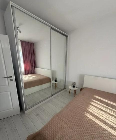 Apartament cu 2 camere semidecomandat, mobilat în Sălăjan