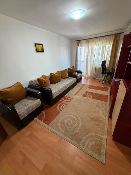 Apartament cu 2 camere semidecomandat în 13 Septembrie