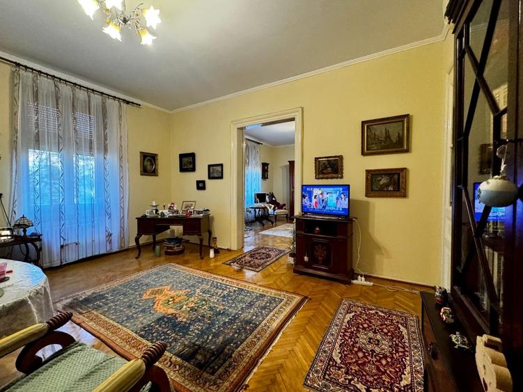Apartament cu 2 camere decomandat, mobilat în Central
