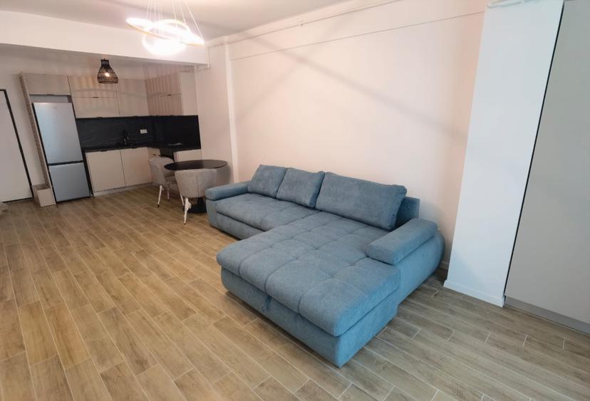 Apartament cu 2 camere decomandat în Central — fotografia 3