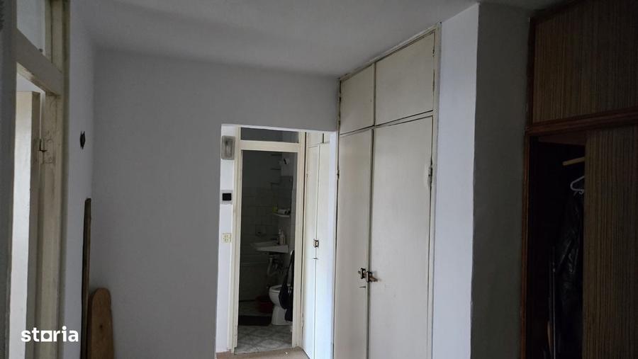 Apartament cu 2 camere decomandat în Paltiniș