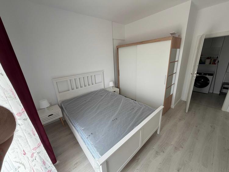 Apartament cu 2 camere decomandat în Exterior Vest