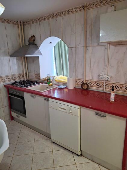 Apartament cu 2 camere semidecomandat în Iancului