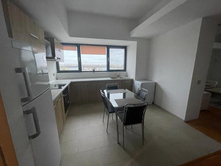 Apartament cu 2 camere decomandat în Faleza Nord