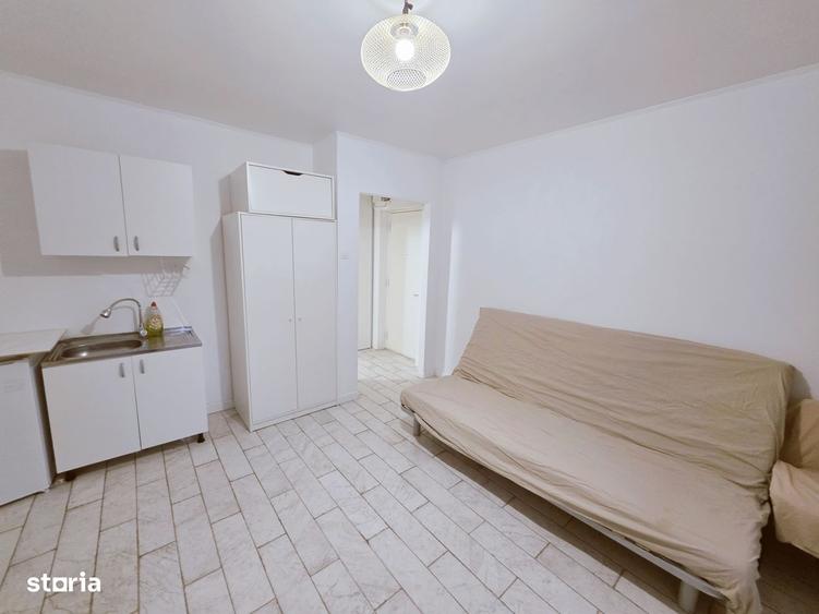 Garsonieră, mobilată în Sala Palatului