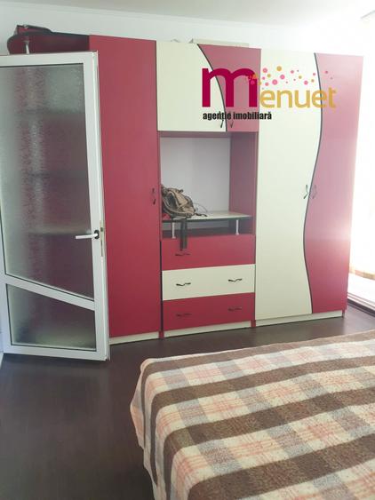 Apartament cu 2 camere în Piața Veche