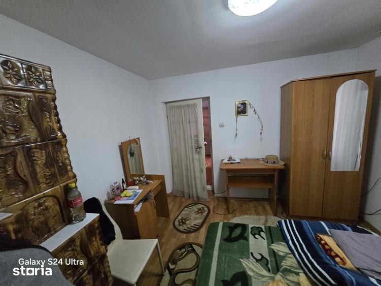 Casă cu 5 camere cu Teren 3000 Mp în Trivalea-Moșteni