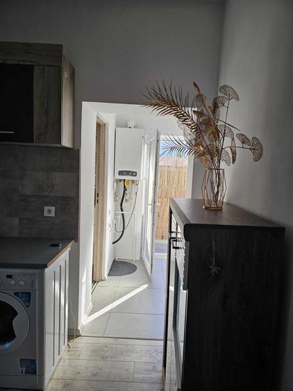 Casă cu 2 camere cu Teren 15 Mp în Central