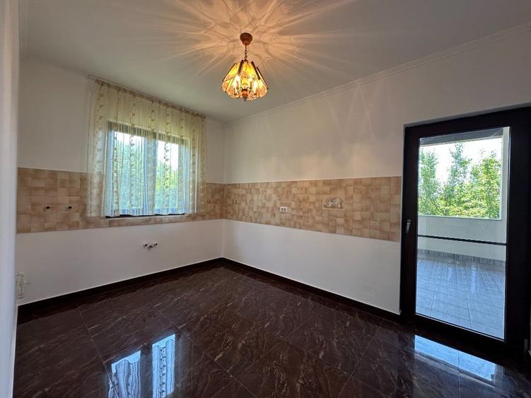 Casă cu 2 camere cu Teren 7310 Mp în Bechinești