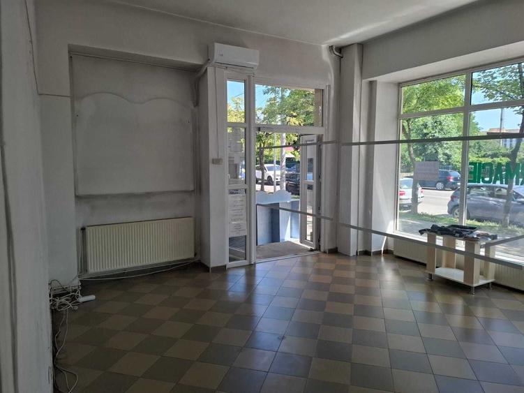 Spațiu comercial, de 91 mp, în Central