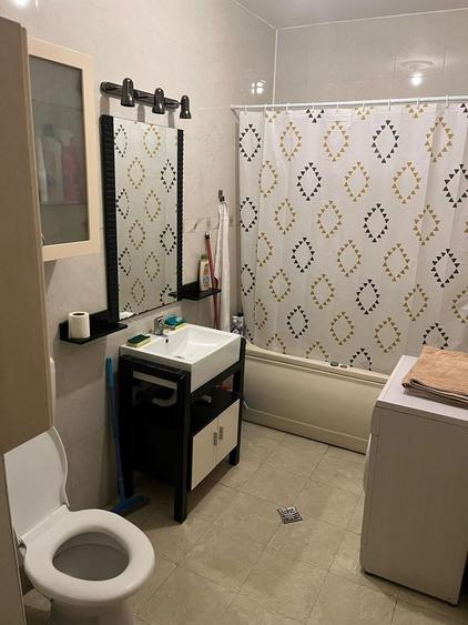 Apartament cu 2 camere decomandat în Vitan