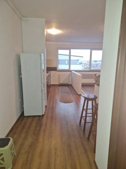 Apartament cu 2 camere decomandat în Florești