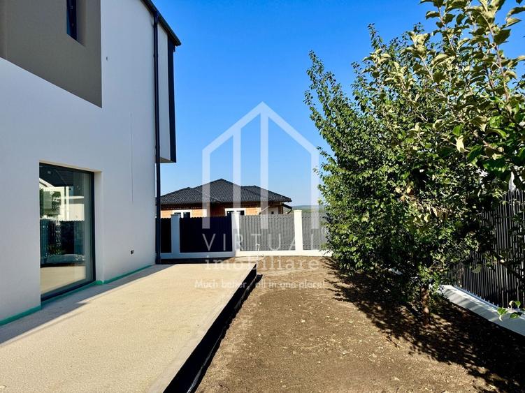 Casă individuală cu 4 camere cu Canalizare în Exterior Est