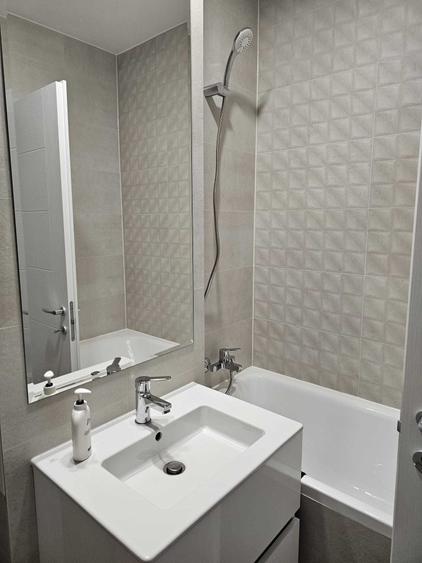 Apartament cu 2 camere decomandat în Exterior Vest