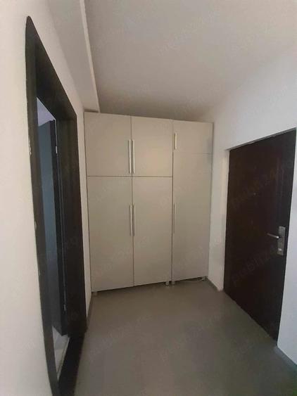 Apartament cu 2 camere semidecomandat în Florești