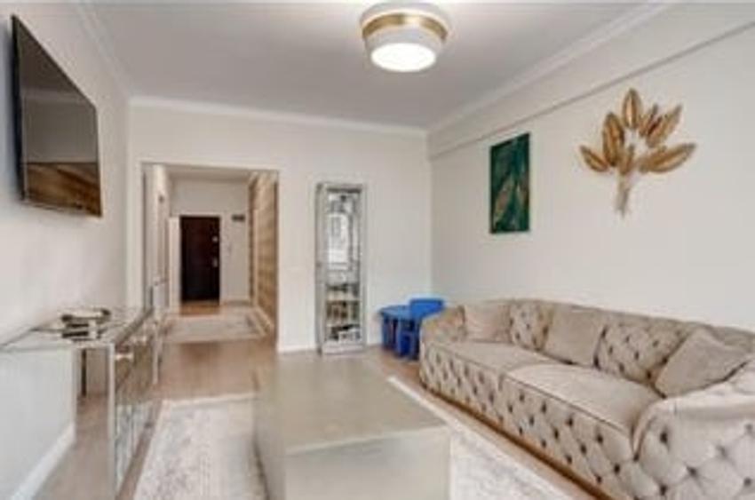 Apartament cu 3 camere decomandat, mobilat în Jiului