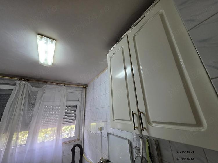 Apartament cu 3 camere decomandat în Coșbuc
