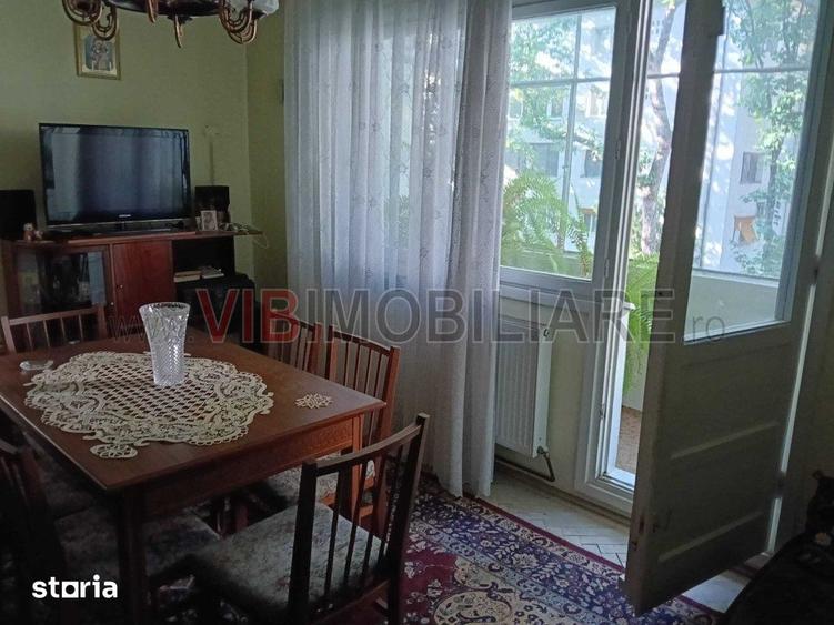 Apartament cu 3 camere semidecomandat în Șagului
