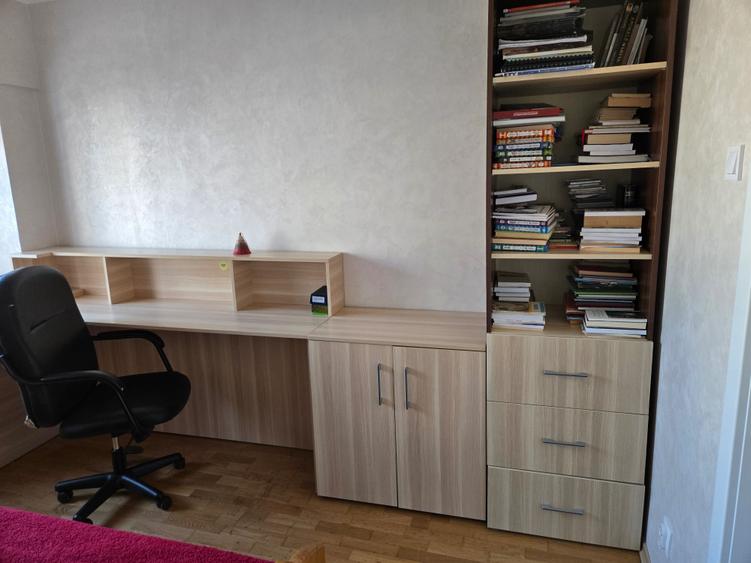 Apartament cu 3 camere decomandat în Central