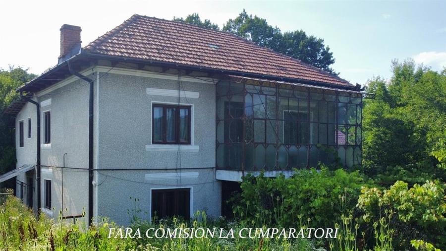 Casă individuală cu 4 camere cu Teren 1730 Mp în Mihăești