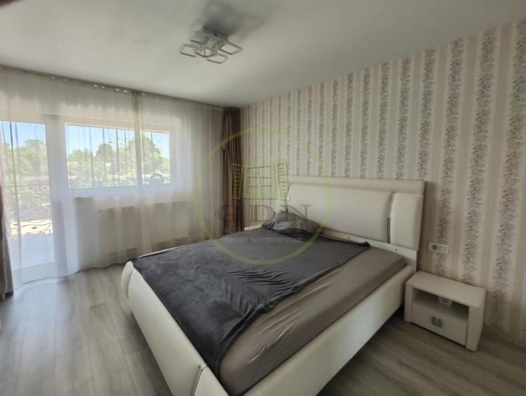 Casă individuală cu 5 camere cu Teren 390 Mp în Bariera Vâlcii