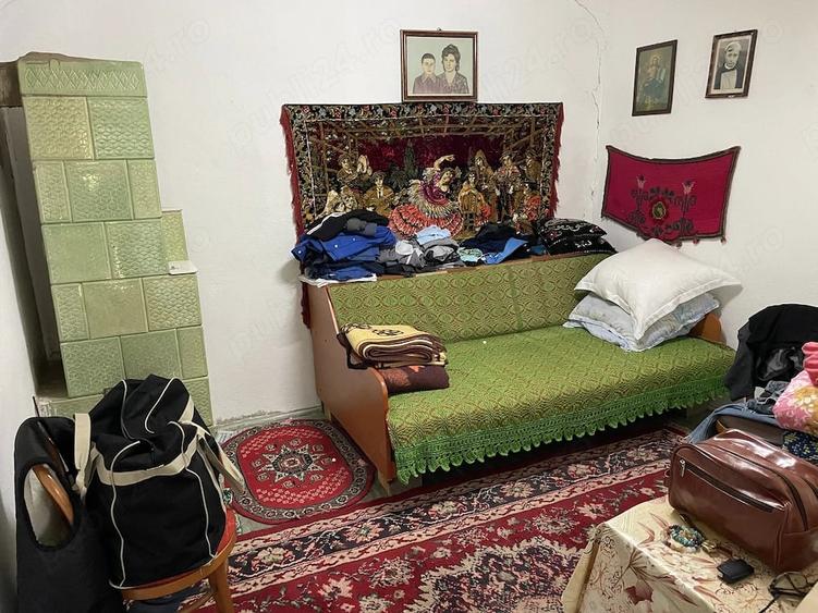 Casă cu 3 camere cu Teren 1417 Mp în Moșești