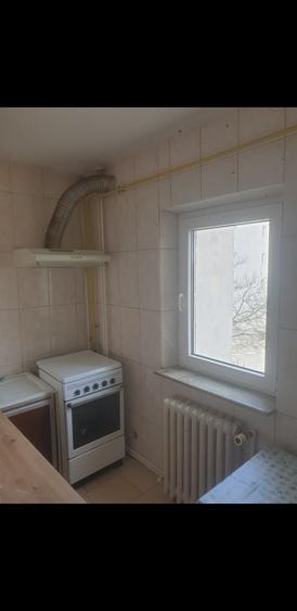 Garsonieră decomandată în Rovine