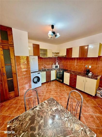 Casă cu 5 camere cu Teren 300 Mp în Calea Dumbrăvii