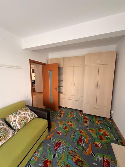 Apartament cu 3 camere decomandat în Câmpului