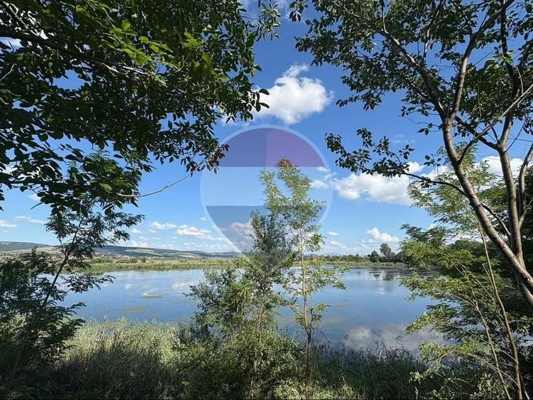 Casă individuală cu 3 camere cu Teren 1651 Mp în Feldioara
