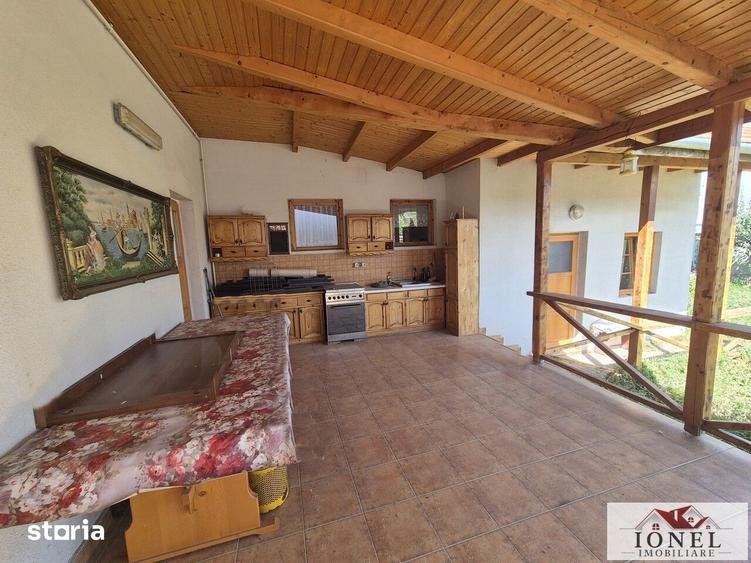 Casă cu 3 camere cu Teren 348 Mp în Central