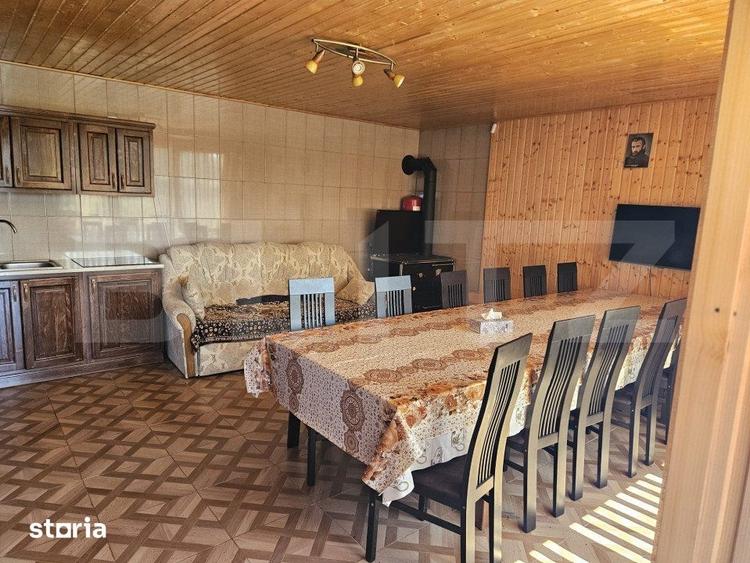 Casă cu 5 camere cu Teren 500 Mp în Vadu Moților
