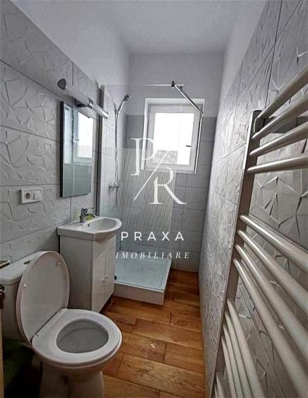 Apartament cu 2 camere semidecomandat, mobilat în Florești