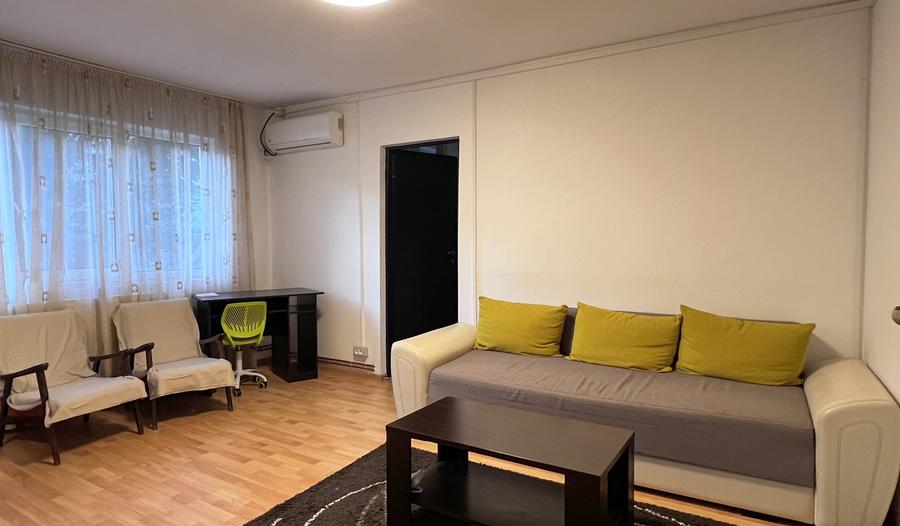 Apartament cu 2 camere nedecomandat în Cetății