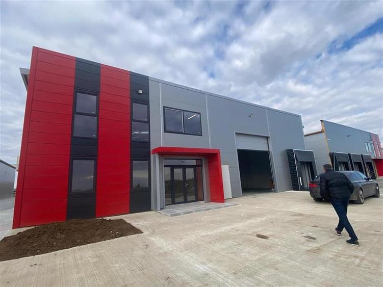 Spațiu industrial, de 580 mp, în Chiajna