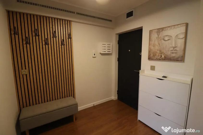 Apartament cu 2 camere semidecomandat în Central
