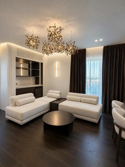 Apartament cu 4 camere decomandat în Pipera