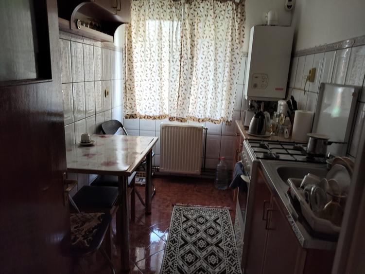 Apartament cu 2 camere în Telecabinei